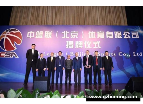 YY易游体育官方网站姚明受邀担任2022年冬奥会火炬传递嘉宾，备受瞩目 - 副本